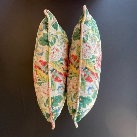 Pair of Floral Accent Pillows - Picture 3 of 6